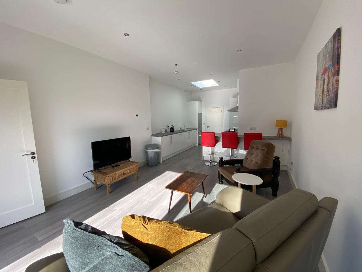 Apt 4 - Silver Spruce Apartment Killarney Exterior photo